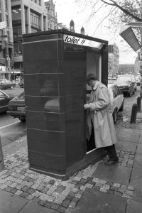 Zelfreinigend stadstoilet in Amsterdam, Bestanddeelnr 934-1171