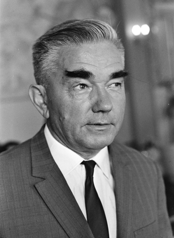Zevende IBM Schaaktoernooi geopend. De officiele loting A. Kotov USSR, Bestanddeelnr 920-5097