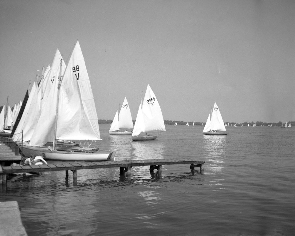 Zeilen. Kralingse Plas Rotterdam aangetast, Bestanddeelnr 908-6472