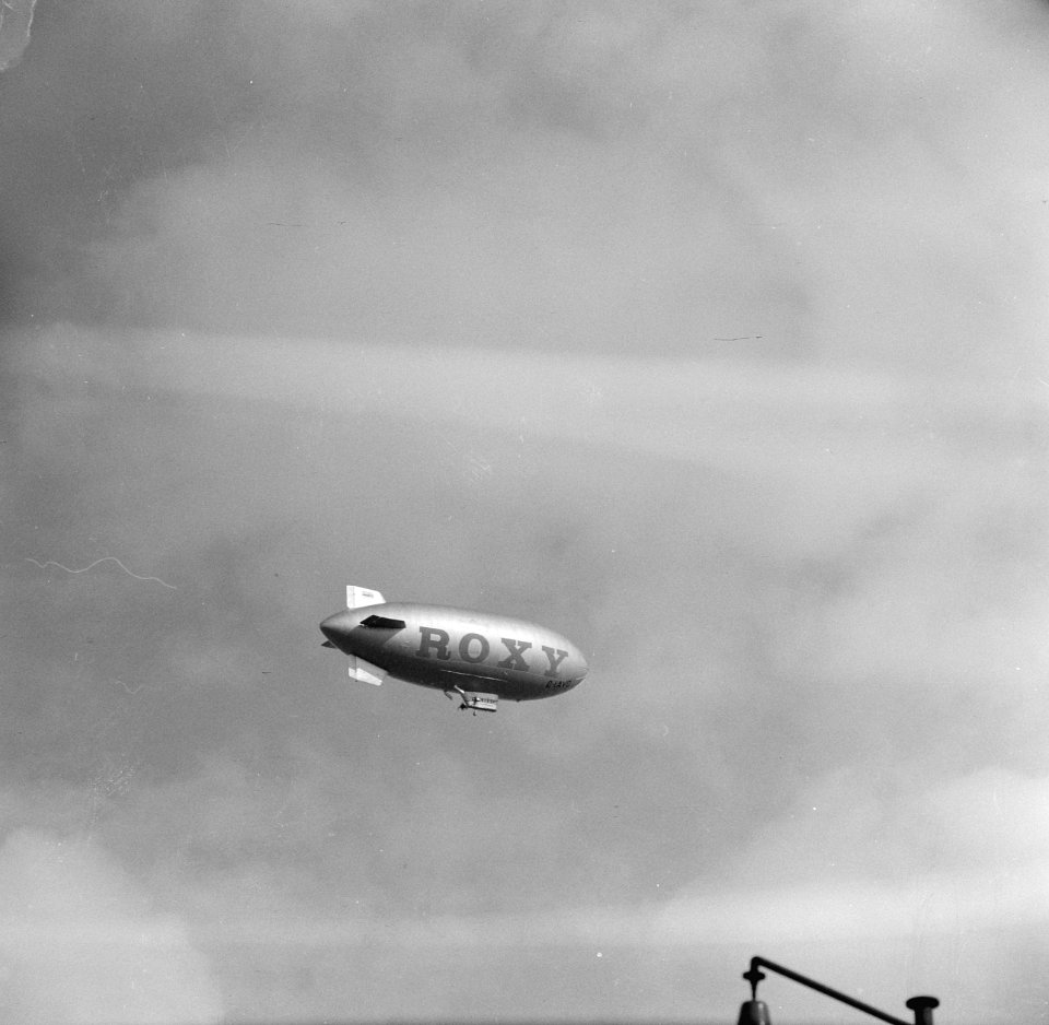Zeppelin (opdracht Martins Air Charter ), Bestanddeelnr 913-8255