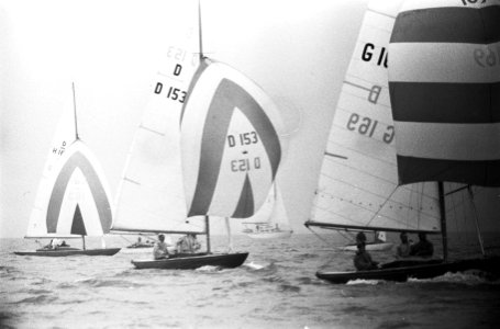 Zeilwedstrijden op het IJsselmeer om Drakencup 1960 overzicht wedstrijd, Bestanddeelnr 911-3971