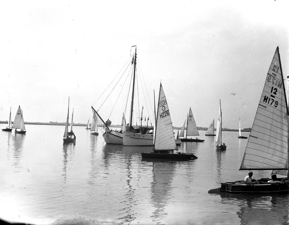 Zeilen IJsselmeer, Bestanddeelnr 902-8874