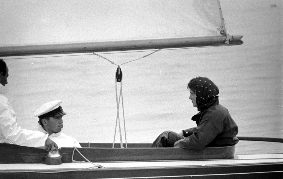 Zeilwedstrijden op het IJsselmeer, ladiesrace, Prinses Irene en Prins Constantij, Bestanddeelnr 911-4086