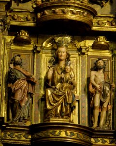 Zarauz - Iglesia de Santa María la Real, interiores, retablo mayor 02