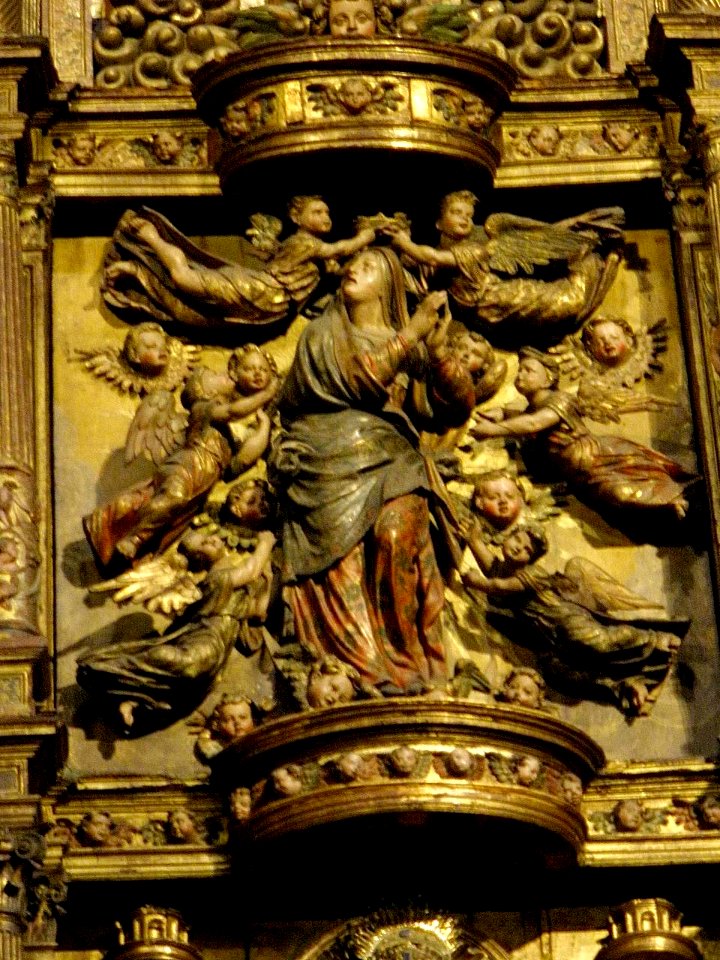 Zarauz - Iglesia de Santa María la Real, interiores, retablo mayor 05