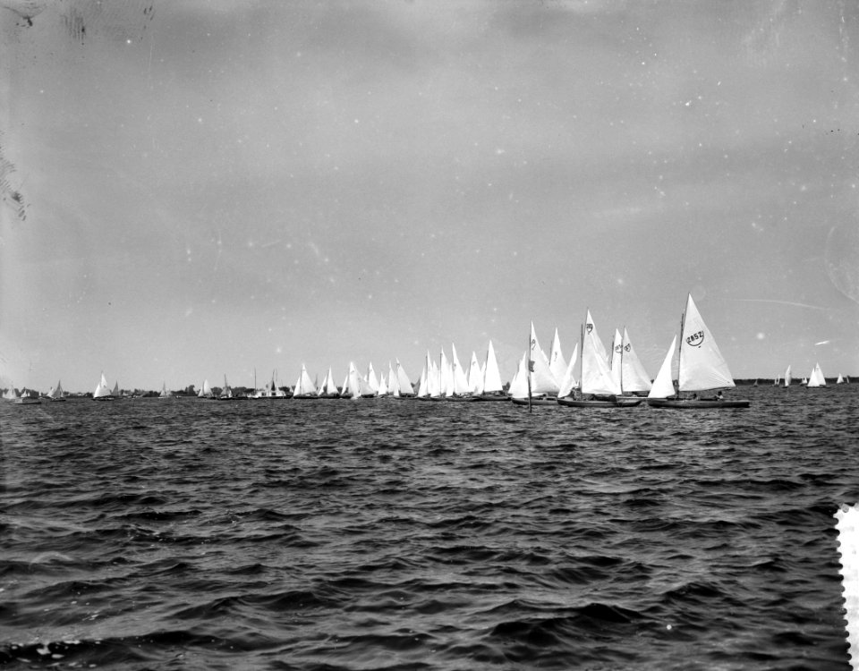 Zeilen op de Loosdrechtse plassen, Bestanddeelnr 910-5508