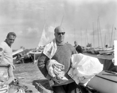Zeilers voor Tokio, H Willems, Bestanddeelnr 916-7394
