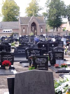 Zeeland Rijksmonument 519139 kerkhof met kerkhofkapel en baarhuisje
