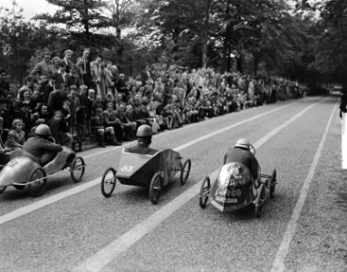 Zeepkistenraces te Rhenen, Bestanddeelnr 903-9864
