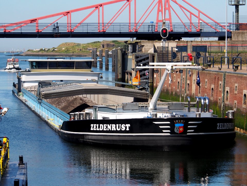 Zeldenrust - ENI 02328673, lock IJmuiden, pic1