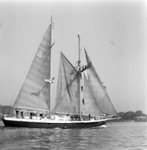Zeilschip De Eendracht bezoekt Amsterdam, Bestanddeelnr 929-3672