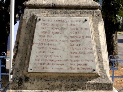 Woimbey (Meuse) monument aux morts (02)