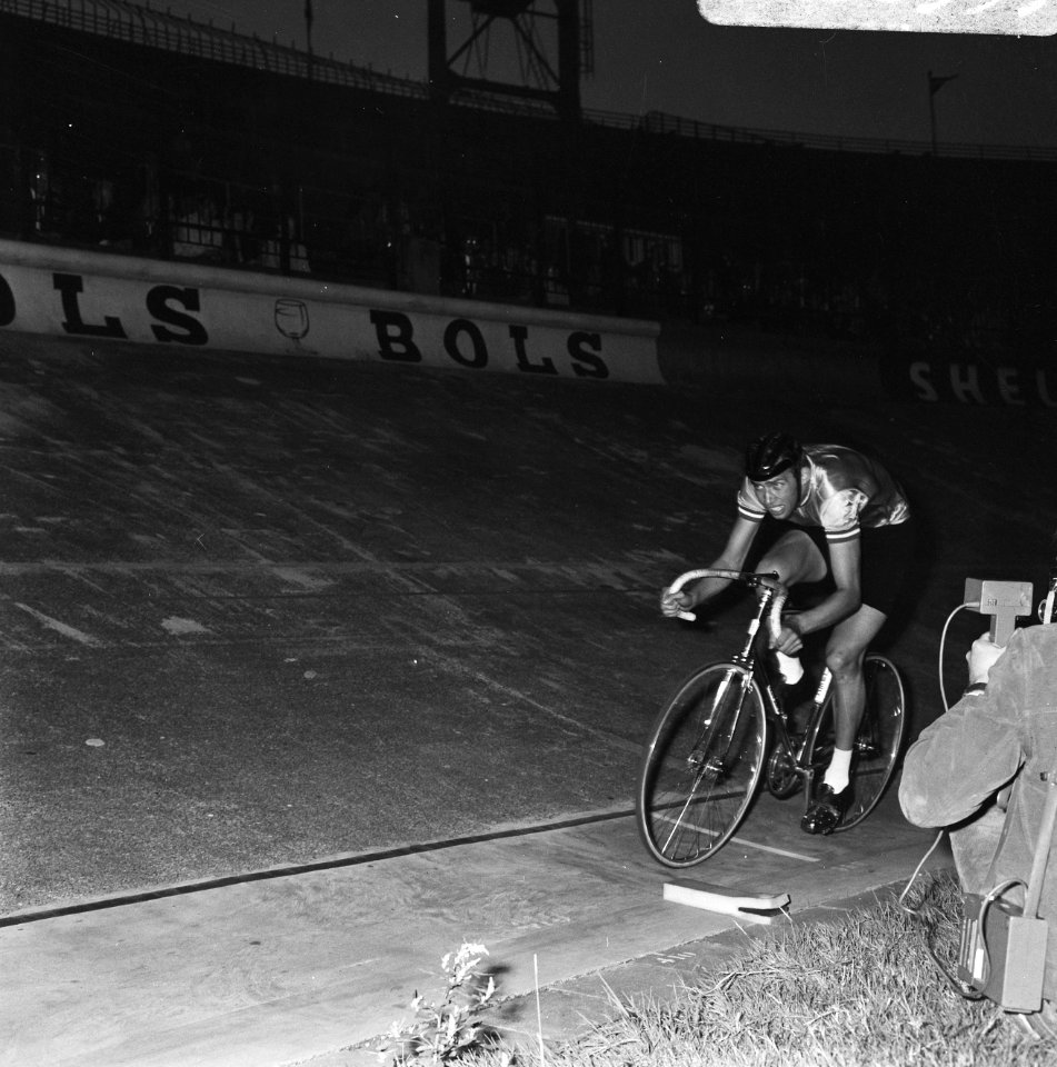WK Wielrennen, finale achtervolging amateurs. Bongers in aktie, Bestanddeelnr 920-6359