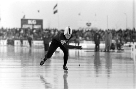 WK schaatsen te Deventer dames, nummer 11 Carry Geyssen aktie, Bestanddeelnr 920-0908