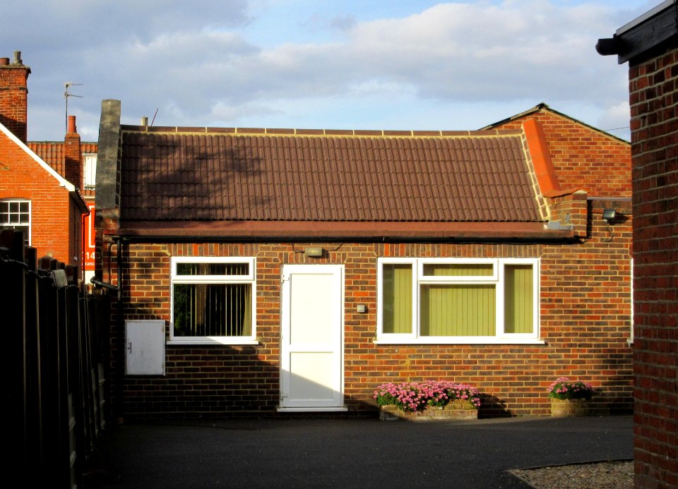 Woking and District Spiritualist Church, Grove Road, Woking (June 2015) (1)