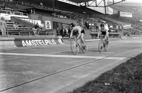 WK Wielrennen, series sprint amateurs, Bestanddeelnr 920-6318