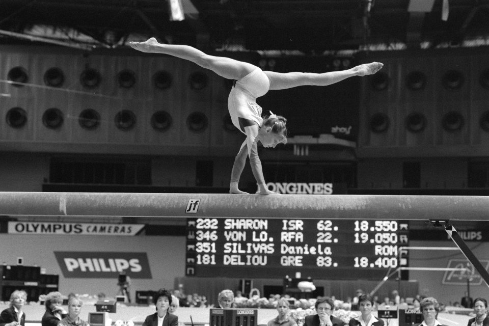 WK turnen in Rotterdam Romeense Daniele Silivas in act, Bestanddeelnr 934-1091