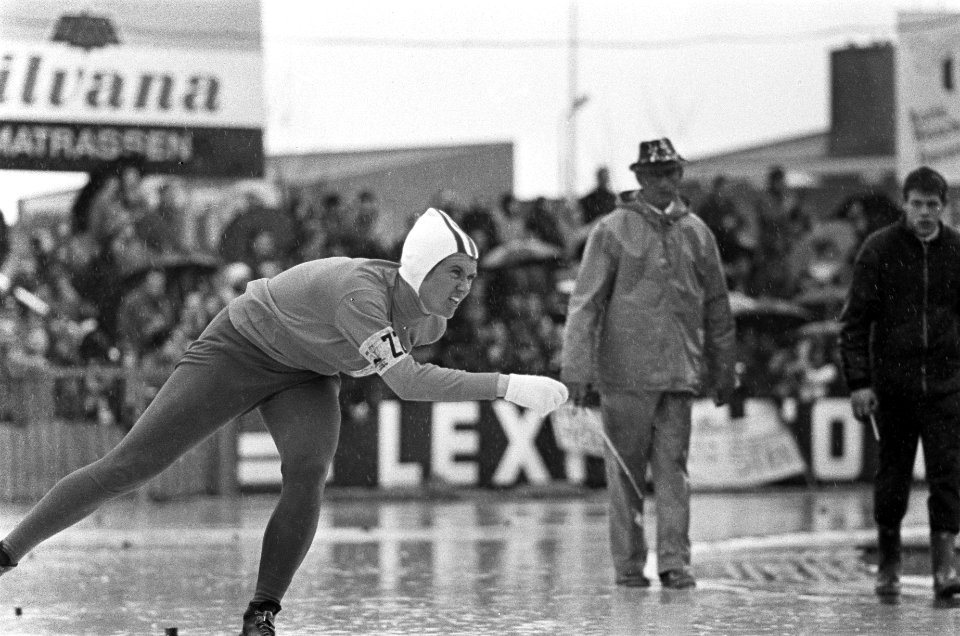 WK schaatsen te Deventer dames, Bestanddeelnr 920-0906