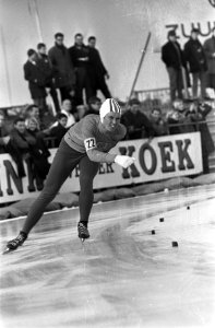 WK schaatsen te Deventer dames, Stien Kaiser in aktie op 1500 meter, Bestanddeelnr 920-0881