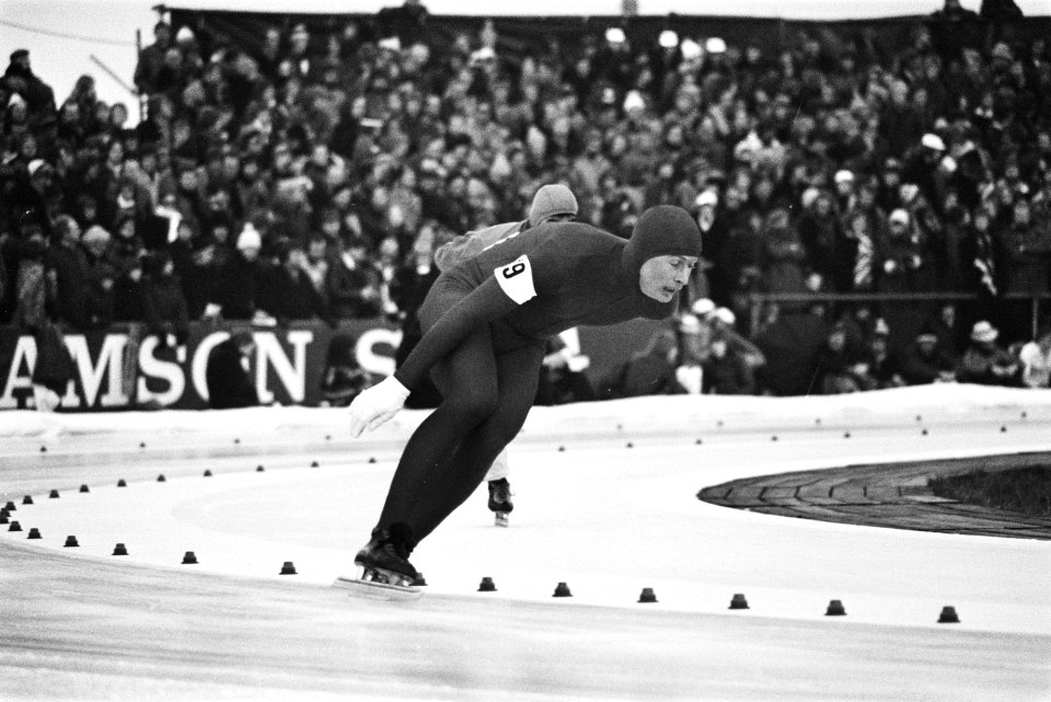 WK-schaatsen heren in Heerenveen Sjobrend in aktie, Bestanddeelnr 929-0254
