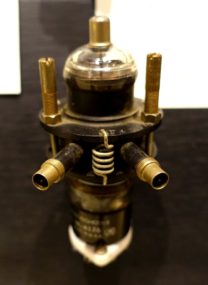 WL417A Klyston Oscillator Tube, Westinghouse, World War II - National Electronics Museum - DSC00146