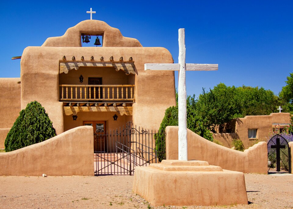 Church southwest architecture