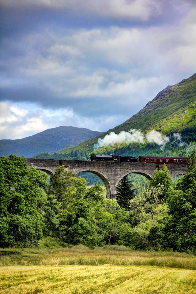 Glenfinnan hogwarts express aqueduct