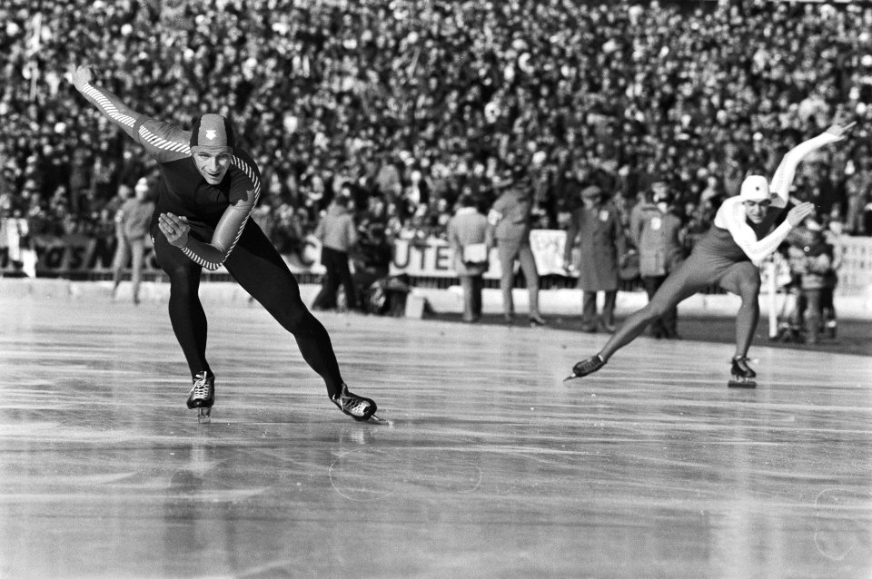 WK schaatsen in Assen. Frits Schalij (l.) op de 1500m tegen Boucher, Bestanddeelnr 931-9930