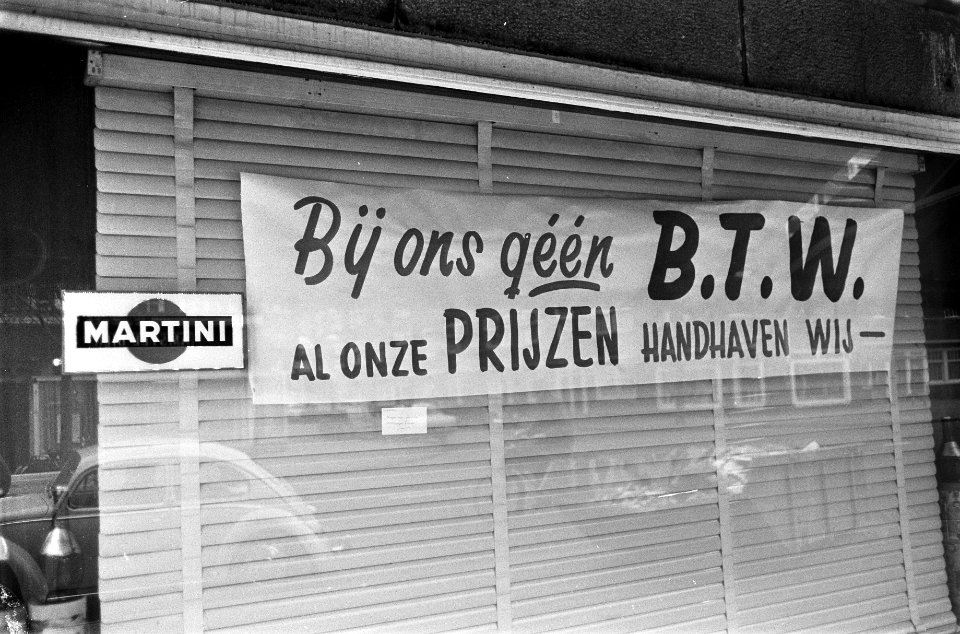 Witte Slijterij (Merwedeplein), opdracht Elsevier, Bestanddeelnr 922-2277