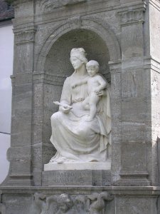 Wittelsbacher Brunnen Eichstätt -Patrona Bavariae (2)