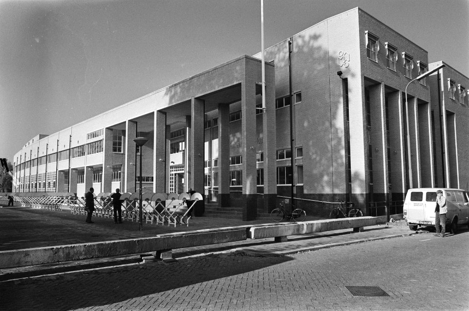 Woensdag 7 november wordt in Apeldoorn nieuwe centrale bibliotheek geopend exte, Bestanddeelnr 933-1339
