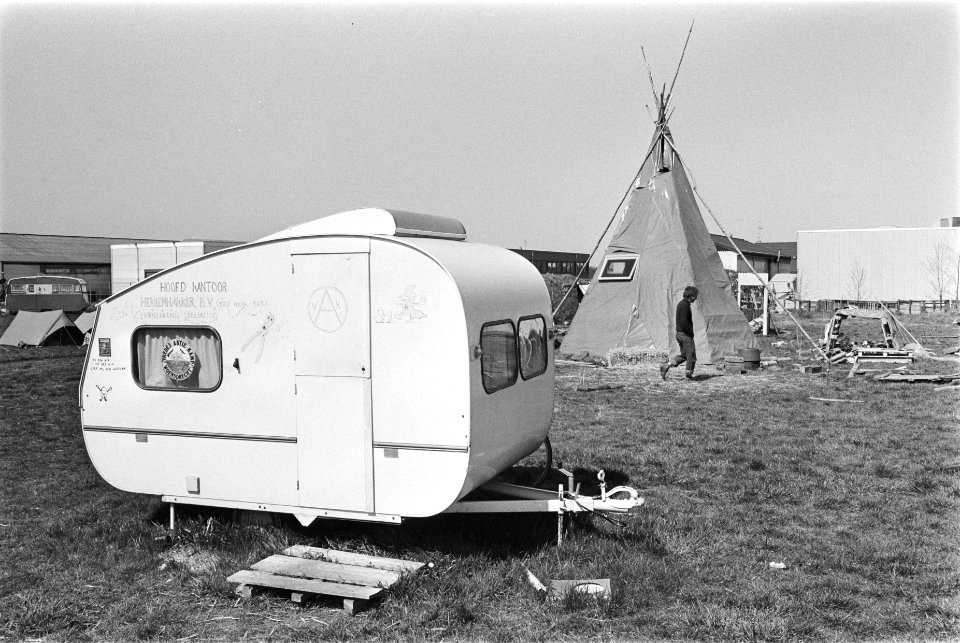 Woensdrecht vredeskamp caravan van Canadees John Paul Gardiner, lid Amerikaanse, Bestanddeelnr 932-9410