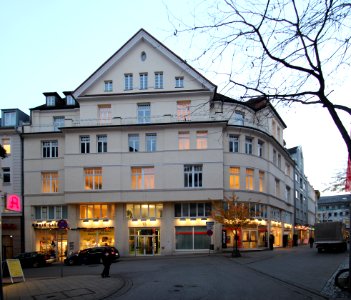 Wohn- und Geschäftsgebäude Opernstraße 15 in Kassel