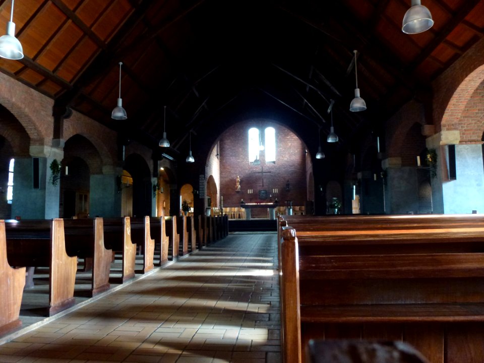 Woezik (Wijchen) RK kerk, interieur