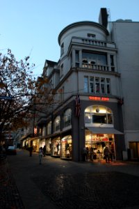 Wohn- und Geschäftsgebäude Opernstraße 2 in Kassel
