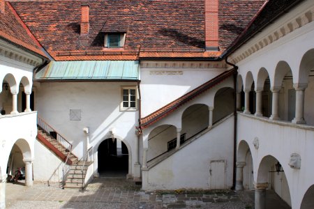 Wolfsberg - Schloss Bayerhofen - Innenhof1