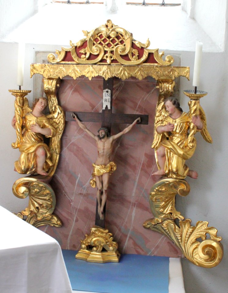 Wolfsberg - Pfarrkirche - Siebenschmerzenkapelle - Kreuzaltar
