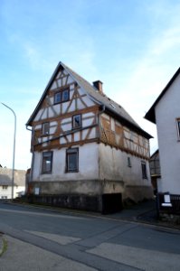 Wolfenhausen, Blumenweg 2