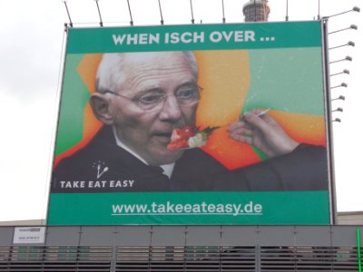 Wolfgang Schäuble auf Werbebanner Berlin-Alexanderplatz