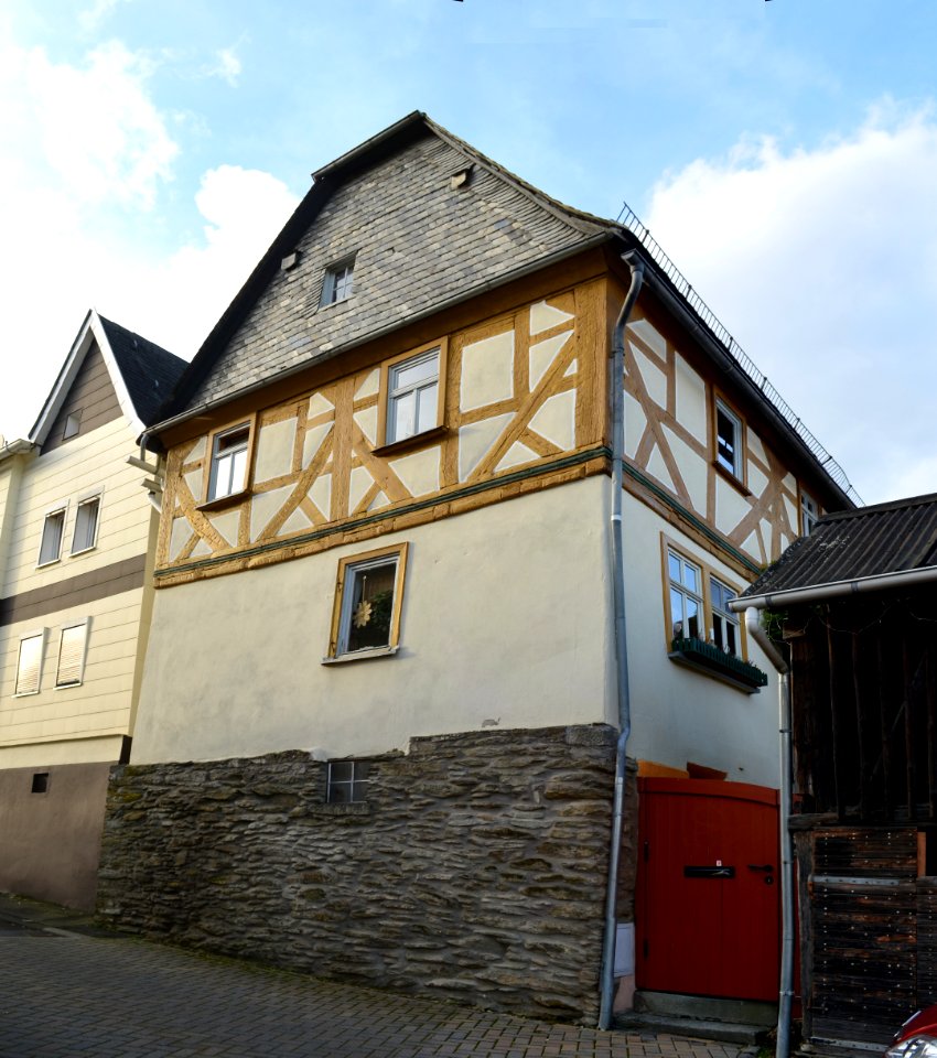 Wolfenhausen, Langhecker Weg 2