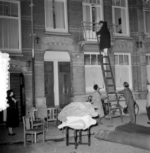 Woninguitzetting Kazernestraat 16 Amsterdam, Bestanddeelnr 905-6673