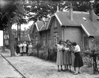 Woningprobleem in Ede (ontruiming 30 woningen), Bestanddeelnr 904-0527