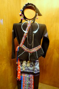 Woman's outfit, Lu - Vietnam Museum of Ethnology - Hanoi, Vietnam - DSC02879