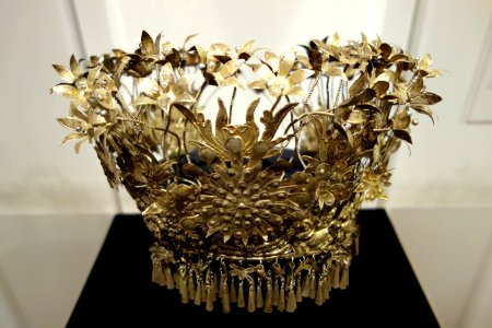 Woman's headdress, Miao people, Guizhou province, China, mid 20th century, silver, glass beads, wire - Textile Museum of Canada - DSC00845