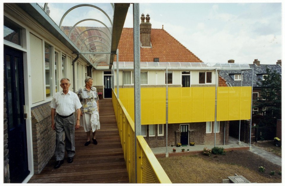 Woningen in voormalige Jeroen MAVO. NL-HlmNHA 54036151