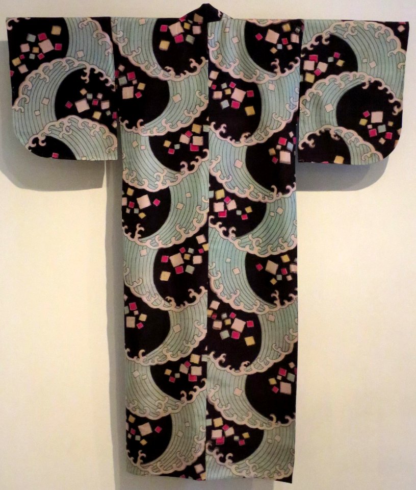 Woman's kimono, first half of 20th century, Honolulu Museum of Art 9070.1