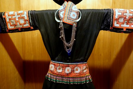 Woman's outfit, Hmong (Hmong Hoa) - Vietnam Museum of Ethnology - Hanoi, Vietnam - DSC03073 photo