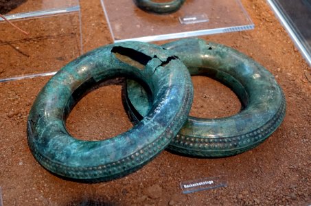 Woman's jewelry, Kirchenreinbach, Hallstatt culture, c. 500 BC, bronze - Naturhistorisches Museum Nürnberg - Nuremberg, Germany -DSC04210