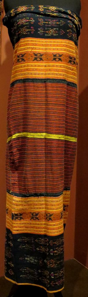 Woman's sarong from Timon, Indonesia, 20th century, cotton, Honolulu Museum of Art, 14464.1