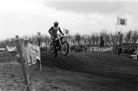 Wolsink (7) in actie, Bestanddeelnr 929-0695